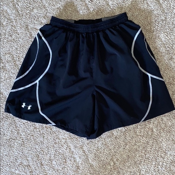 Under Armour Athletic Shorts - Picture 2 of 4